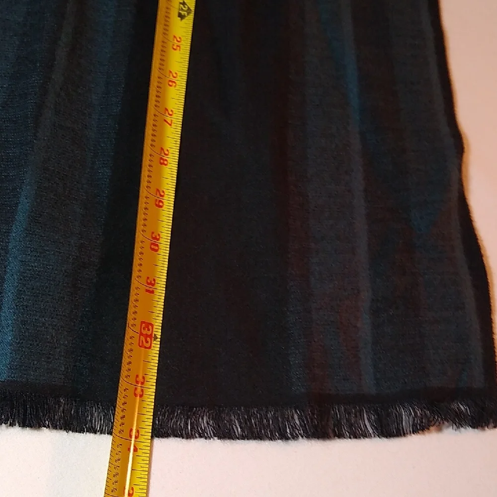 NWOT Van Heusen Teal & Black Scarf